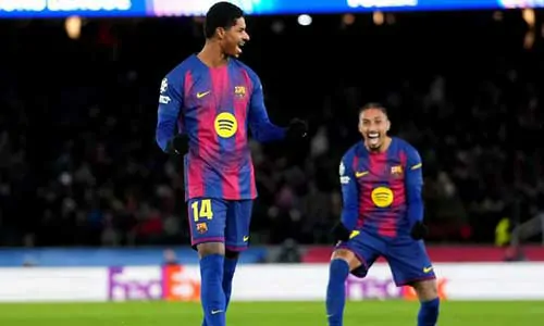 ماركوس راشفورد يتحدث عن خط دفاع هانسي فليك المتقدم في برشلونة